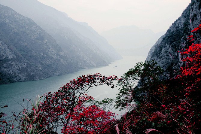 Yangtze River Deluxe Cruise 4d/3n From Chongqing to Yichang - Inclusions and Meeting Point