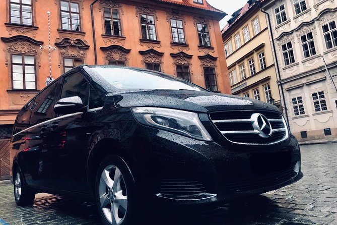 Your Private Limousine Transfer From Regensburg to Prague - Service Details