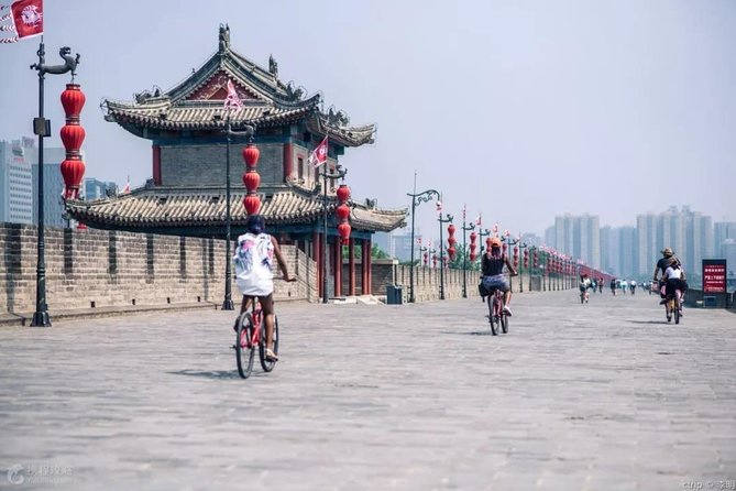 2-Day Private Tour From Chengdu by Train and Air:Highlights of Xian and Beijing