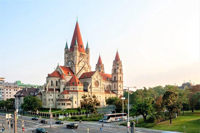 2-Day Vienna Tour From Prague With Private Transfers and Guide - Tour Highlights