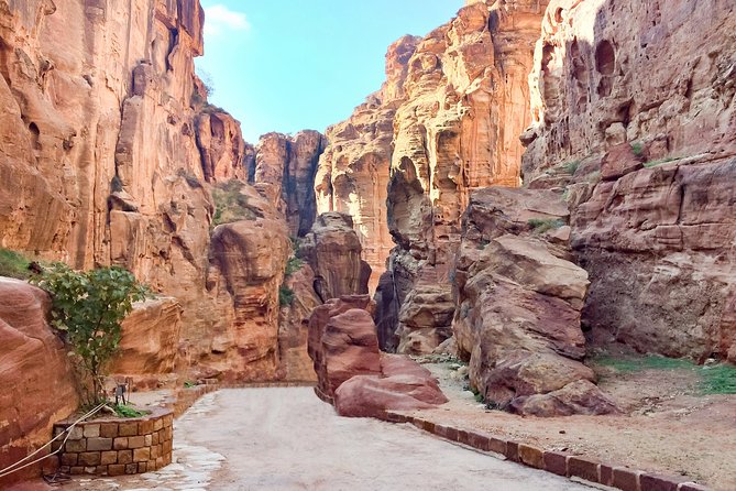 2 Days Jerusalem, Bethlehem and Petra - Inclusions and Amenities