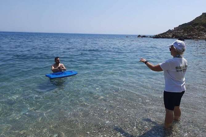 1 Hour Aqua Fitness Session With Trainer in Greece - Attire and Meeting Point