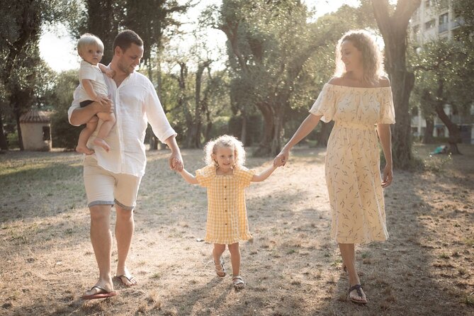1 Hour Private Family Photoshoot and Portrait Session in France - Additional Info