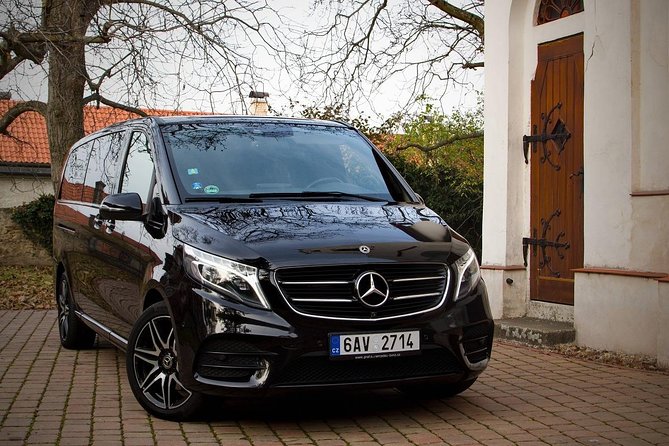 1-Way Prague to Hallstatt - Private Transfer - Mercedes Benz up to 7 Passengers - Amenities Included