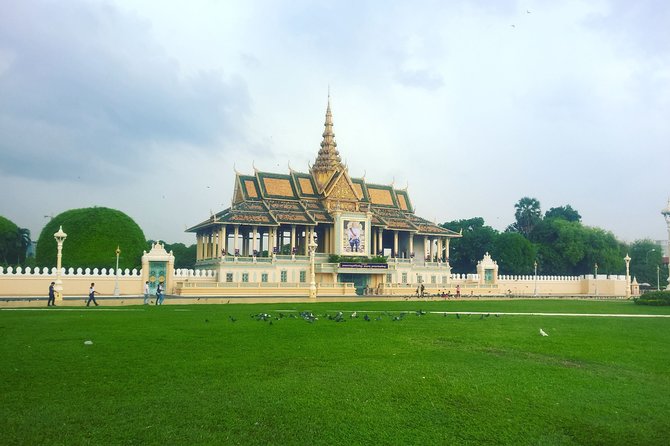 2-day Highlight of Phnom Penh Cambodia - Royal Palace and Silver Pagoda