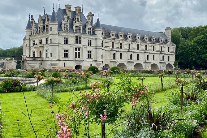 2-day Private Mont Saint-Michel, Normandy Express 3 Loire Castles - Pickup and Transportation Details