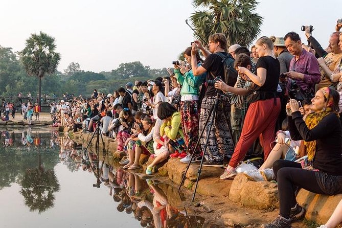 2-Day Temples With Sunrise Small Group Tour of Siem Reap