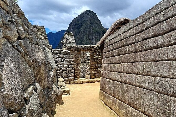 2-Day Tour to Machu Picchu From Cusco - Transportation Details