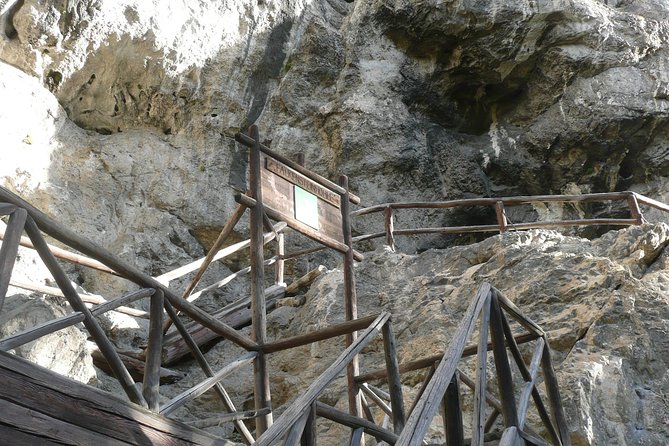2-Hour Alpine Private Hiking Tour Along Luckerte Wand Mountain From Vienna - Meeting Point Information