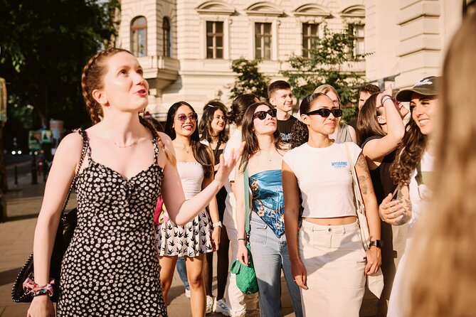 2-Hour Walking Tour in Lisbon City - Tour Highlights