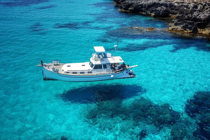2 Hours at Sunset Wine Tasting Aboard a Menorcan Llaut - Two-Hour Wine Tasting Menu Highlights