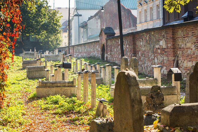 3-Day Krakow Guided Tour: Jewish Heritage With Wieliczka and Auschwitz - Meeting Point Details