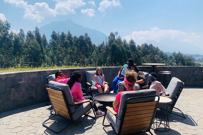3-Day Private Experience in 5 Volcanoes Chain With Trekking - Itinerary Overview