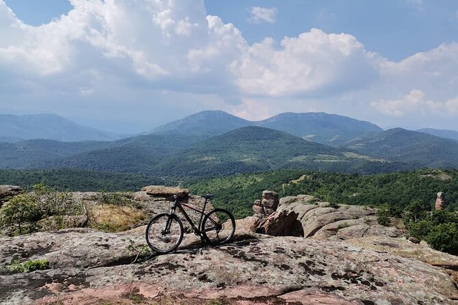 3-Day Private Tour Wine and E-Biking in Northwest Bulgaria - Wine Tasting Experience