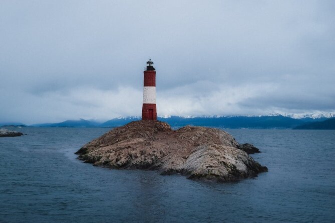 3-Days and 2 Nights Discovery Ushuaia With Airfare From Buenos Aires - Accommodation and Transportation
