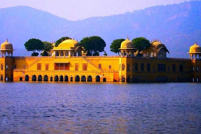 3-Days Jaipur,Delhi Tour by Fast Train Includes,Train Tickets,Hotel & Transfers - Tour Itinerary