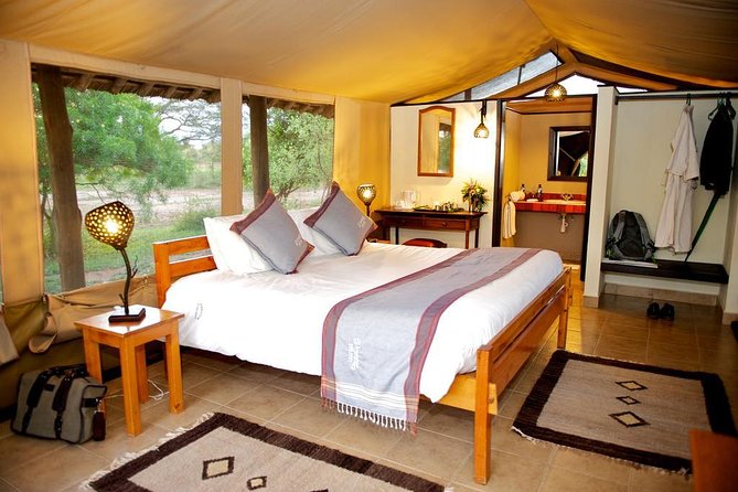 3 Days Nairobi, Tsavo West, Amboseli Safari - Inclusions and Amenities