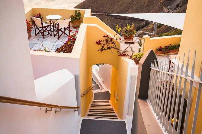 3 Hour Sightseeing Tour in the Magical Santorini - Highlights of the Santorini Tour