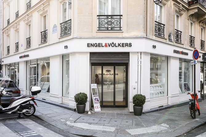 5-Hour Le Marais and Cruise With Lunch With CDG Airport Pick up - Cancellation Policy