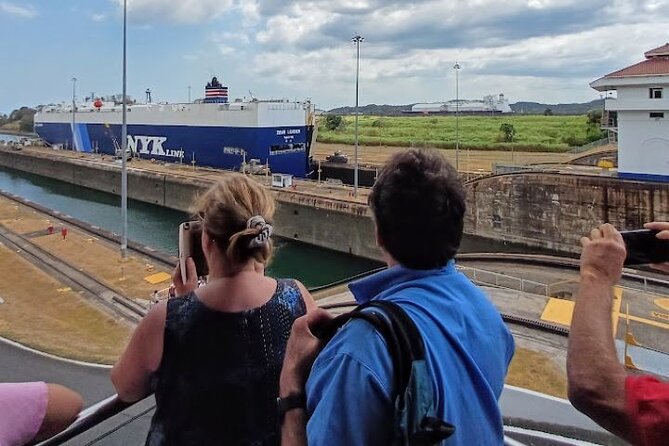 5-Hour Tour to Miraflores Locks and Sloth Sanctuary - Whats Included in the Tour