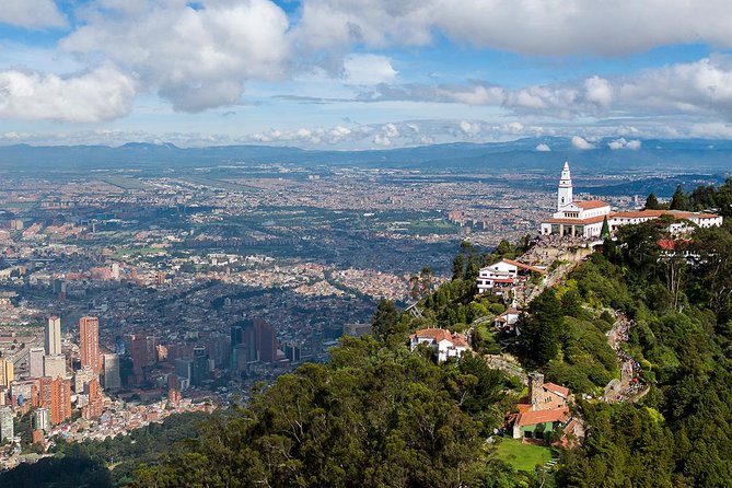 6 Hour Private City Tour Through Bogotá (Con Monserrate) - Pickup and Accessibility