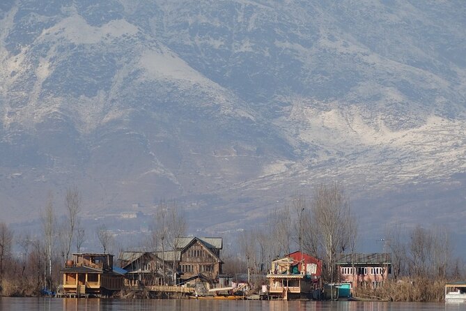 A Private Guided Walking Tour Through Old Srinagar - Scenic Views Explored