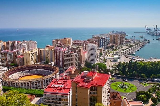Airport Transfer: Malaga to Malaga Airport AGP by Luxury Van - Location: Malaga, Spain