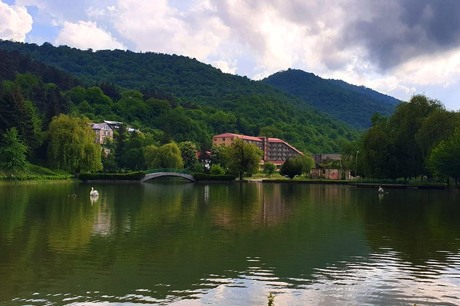 All-inclusive. GEORGIA AND ARMENIA. TOUR FOR 6 DAYS. - Transportation Logistics
