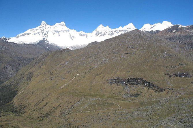 Alpamayo Trek 11 Days Garampayoc - Comunity Support - Community Support Initiatives