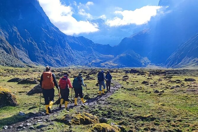 Altar Volcano Trek 5 Days Tour - Itinerary Details