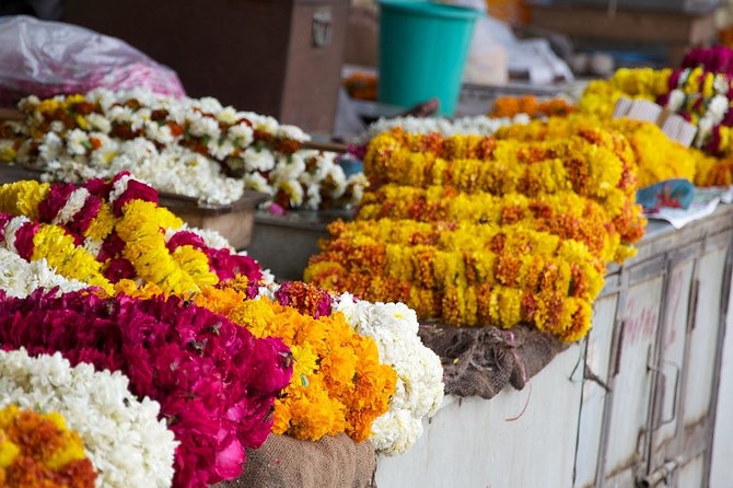 An Early Morning Glimpse of Life In Jaipur - Local Markets and Artisans