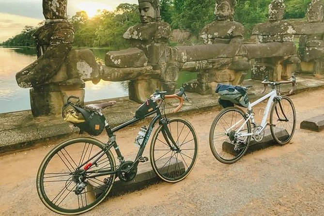 Angkor Wat & Bayon: the Smiling Temple Bike Tour - Inclusions and Exclusions