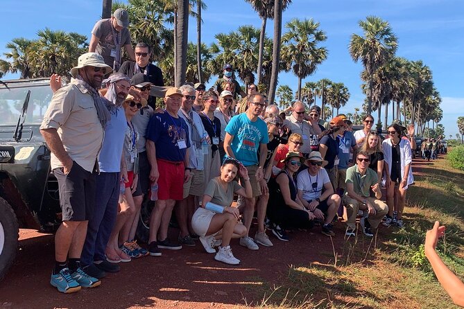 Angkor Wat Jeep Tour and Professional English Speaking Guide - Meeting and Pickup Details