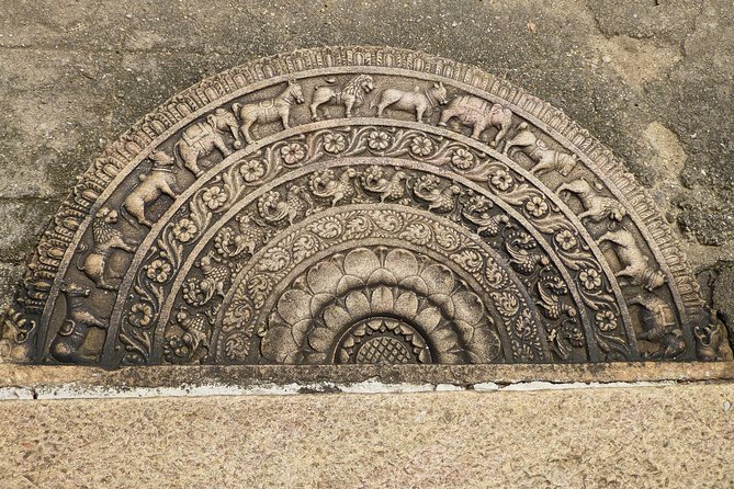 Anuradhapura And Aukana All Inclusive Day Tour From Polonnaruwa - Inclusions and Amenities
