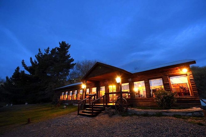 Argentine Dinner With Live Music Folklore - Estancia 25 De Mayo - Live Music Entertainment