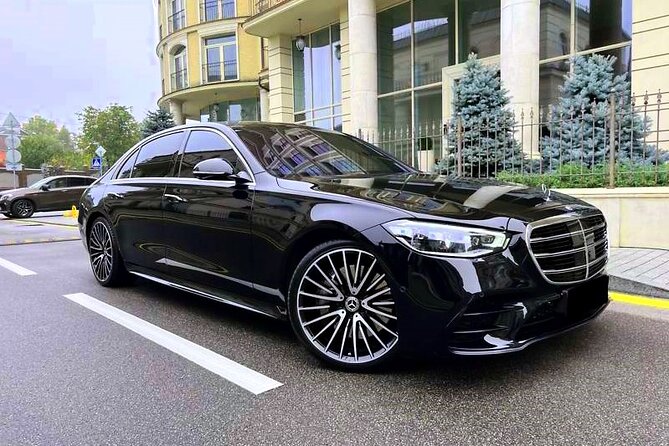 Arrival Transfer: Dubai Airport DXB to Dubai in Luxury Car - Inclusions