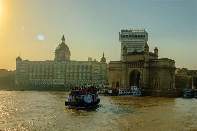 Audio Guided Walking Tour on HopOn India App – From Gateway to Fountain, Mumbai
