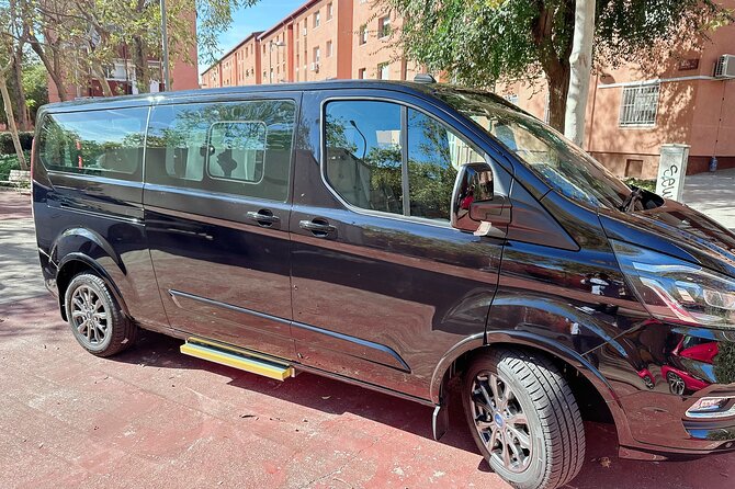 Barcelona Airport Private Arrival Transfer - Service Details