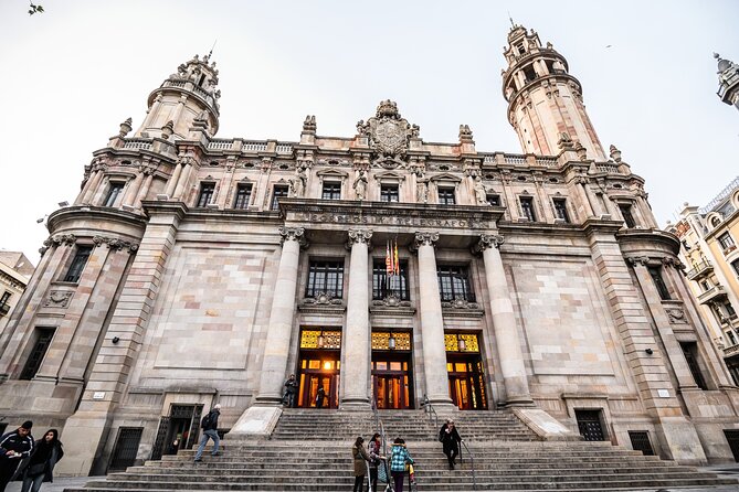 Barcelona Gothic Quarter: Walking Tour With Audio Guide on App - Meeting Point Details