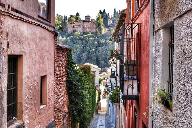 Beer and Tapas Tour of Granada - Meeting and End Locations