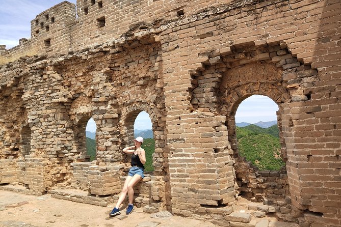 Beijing Layover Tour to Mutianyu Great Wall, 798 Art Zone and Airport Transfers - Itinerary Overview