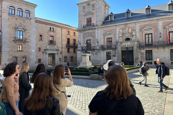 Best of Madrid Guided Tour Including Plaza Mayor, Puerta Del Sol & Royal Palace - Meeting Point and Ending Point