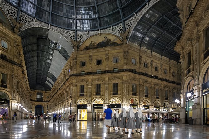 Best of Nighlife in Milan a Private Tour With a Local - Inclusions of the Tour