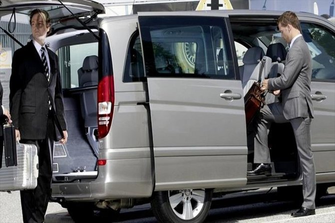 Cairo Airport Transfers to Cairo & Giza Hotels or Accommodation - Booking Information