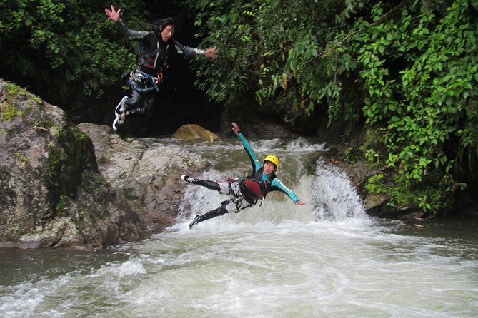 Canyoning | Casahurco | Puyo Jungle Scenario | Jump to Pozas