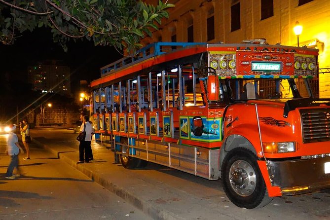 Cartagena: Traditional Chiva Party + Party in a Club - What to Expect on the Tour