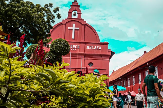 *Chauffeur: Kuala Lumpur to Singapore Transfer [Van] - Attractions Included