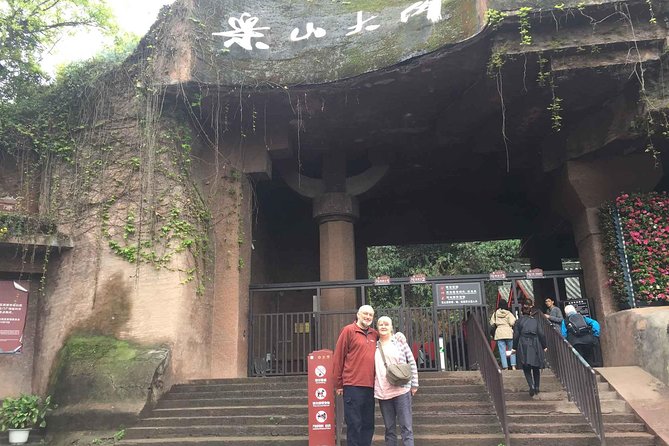 Chengdu Expert Day Tour of Renowned Leshan Giant Buddha - Pickup and Drop-off Details