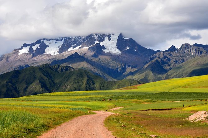 Chinchero Weaving Textiles , Moray & the Salt Mines - Tour Highlights