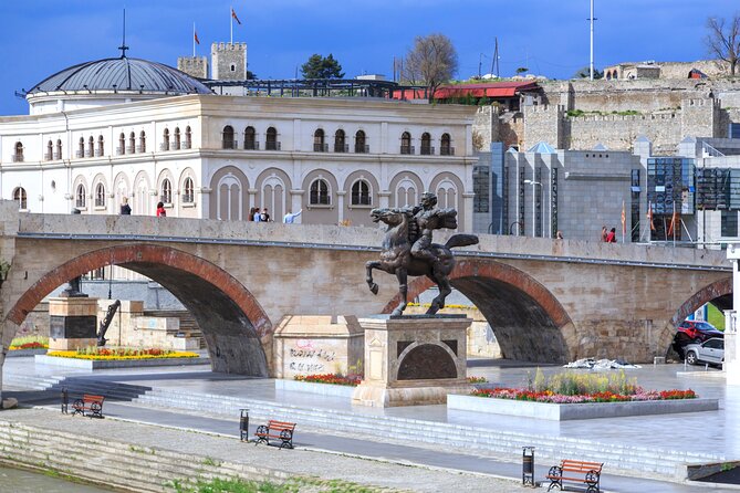 City Kickstart Private Tour: Skopje - Highlights